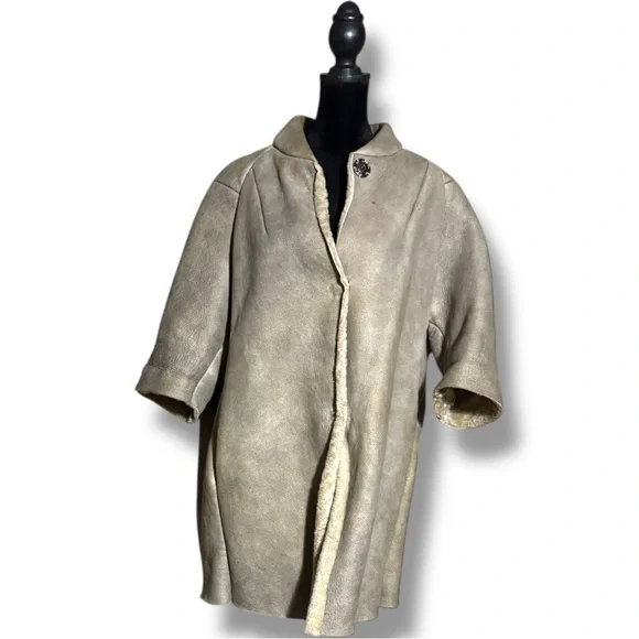 Hache Vintage Genuine Italian Leather Elegant Cream Women's Cape Coat - Picture 2 of 16
